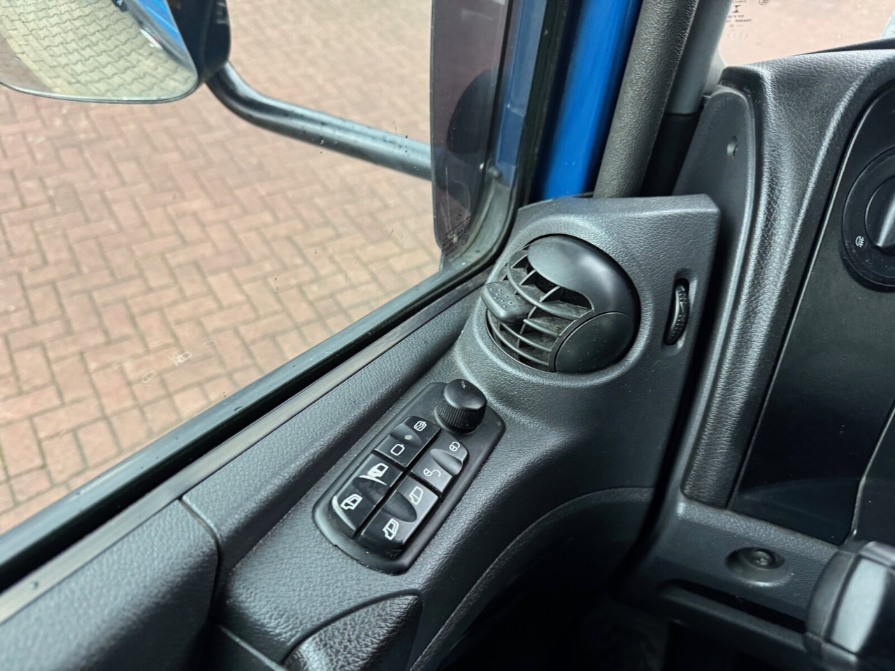 Kippiauto kuorma-auto Mercedes-Benz Atego 1023 K 4x2 Atego 1023 K 4x2, 2x AHK: kuva Kippiauto kuorma-auto Mercedes-Benz Atego 1023 K 4x2 Atego 1023 K 4x2, 2x AHK