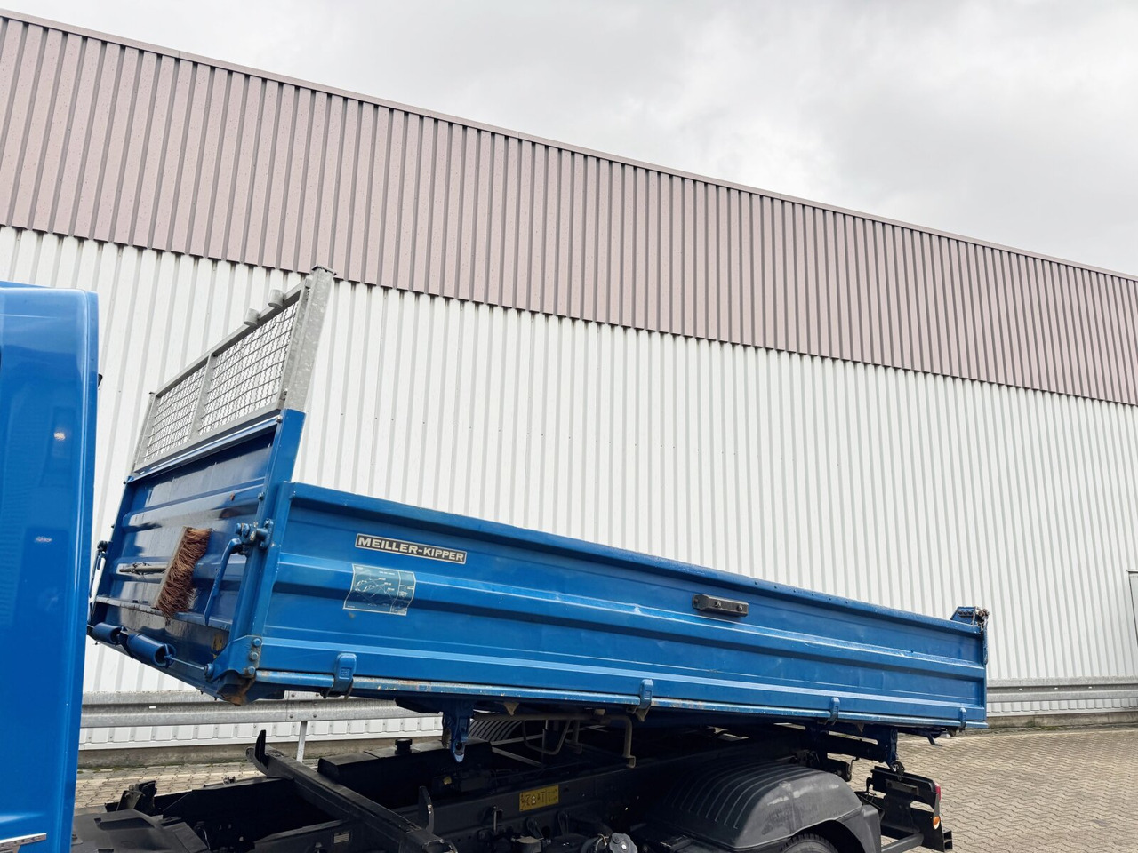 Kippiauto kuorma-auto Mercedes-Benz Atego 1023 K 4x2 Atego 1023 K 4x2, 2x AHK: kuva Kippiauto kuorma-auto Mercedes-Benz Atego 1023 K 4x2 Atego 1023 K 4x2, 2x AHK