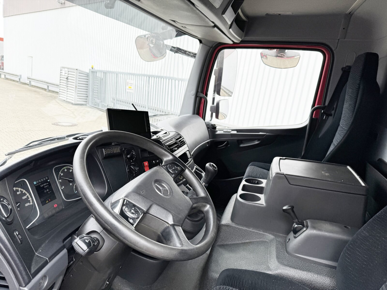 Mercedes-Benz Atego 816 4x2 Atego 816 4x2 mit LBW BÄR - Umpikori kuorma-auto: kuva Mercedes-Benz Atego 816 4x2 Atego 816 4x2 mit LBW BÄR - Umpikori kuorma-auto Mercedes-Benz Atego 816 4x2 Atego 816 4x2 mit LBW BÄR - Umpikori kuorma-auto: kuva Mercedes-Benz Atego 816 4x2 Atego 816 4x2 mit LBW BÄR - Umpikori kuorma-auto