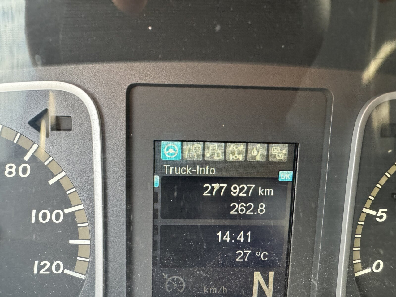 Mercedes-Benz Atego 816 L 4x2 Atego 816 L 4x2, Dautel LBW - Pressukapelli kuorma-auto: kuva Mercedes-Benz Atego 816 L 4x2 Atego 816 L 4x2, Dautel LBW - Pressukapelli kuorma-auto Mercedes-Benz Atego 816 L 4x2 Atego 816 L 4x2, Dautel LBW - Pressukapelli kuorma-auto: kuva Mercedes-Benz Atego 816 L 4x2 Atego 816 L 4x2, Dautel LBW - Pressukapelli kuorma-auto