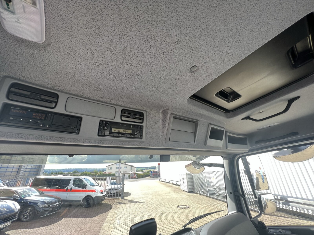 Mercedes-Benz Atego 818 K 4x2 Atego 818 K 4x2, 2x AHK, 5x VORHANDEN! - Kuorma-auto alusta: kuva Mercedes-Benz Atego 818 K 4x2 Atego 818 K 4x2, 2x AHK, 5x VORHANDEN! - Kuorma-auto alusta Mercedes-Benz Atego 818 K 4x2 Atego 818 K 4x2, 2x AHK, 5x VORHANDEN! - Kuorma-auto alusta: kuva Mercedes-Benz Atego 818 K 4x2 Atego 818 K 4x2, 2x AHK, 5x VORHANDEN! - Kuorma-auto alusta