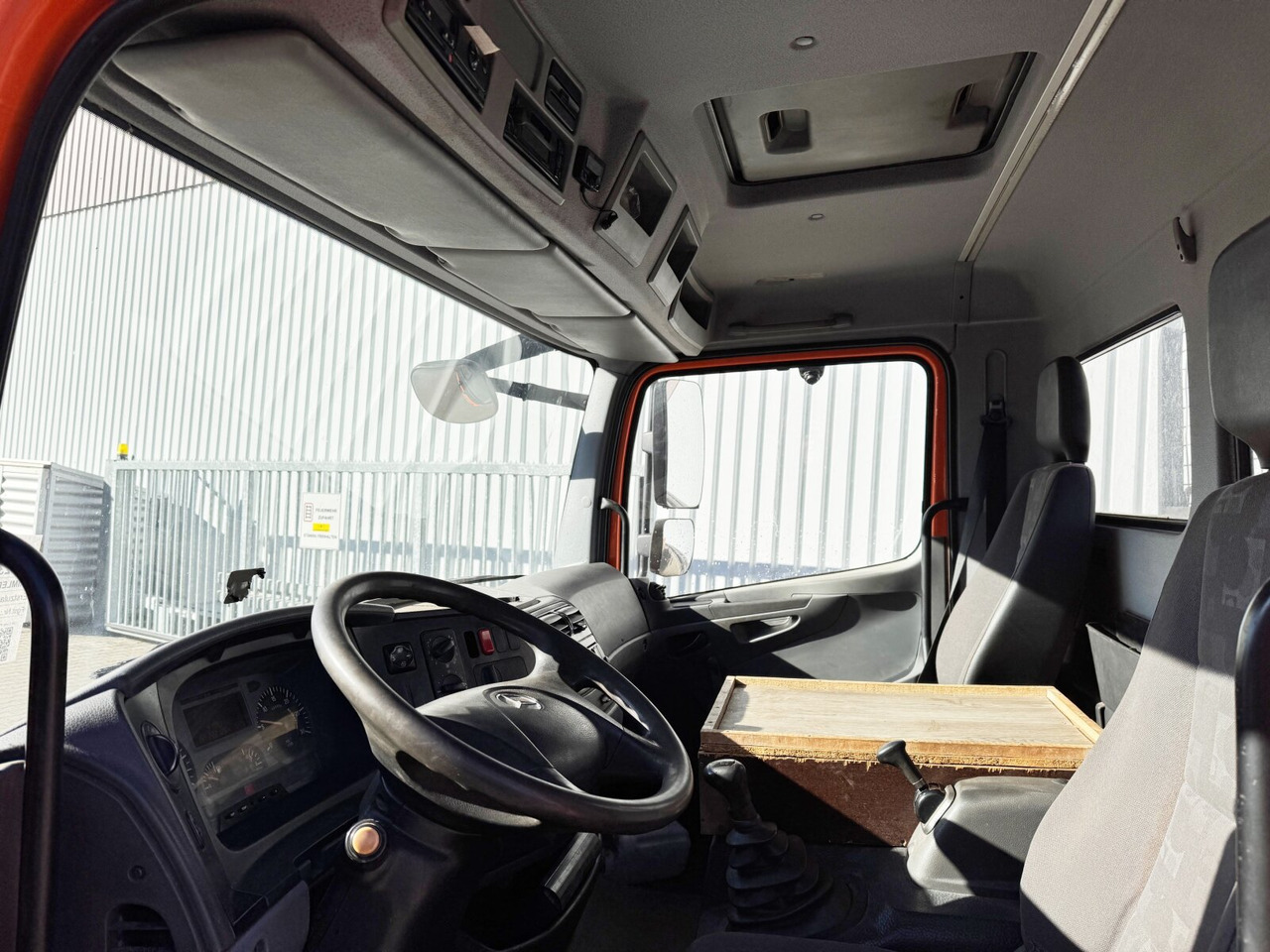 Mercedes-Benz Atego 818 K 4x2 Atego 818 K 4x2, 2x AHK - Kippiauto kuorma-auto: kuva Mercedes-Benz Atego 818 K 4x2 Atego 818 K 4x2, 2x AHK - Kippiauto kuorma-auto Mercedes-Benz Atego 818 K 4x2 Atego 818 K 4x2, 2x AHK - Kippiauto kuorma-auto: kuva Mercedes-Benz Atego 818 K 4x2 Atego 818 K 4x2, 2x AHK - Kippiauto kuorma-auto