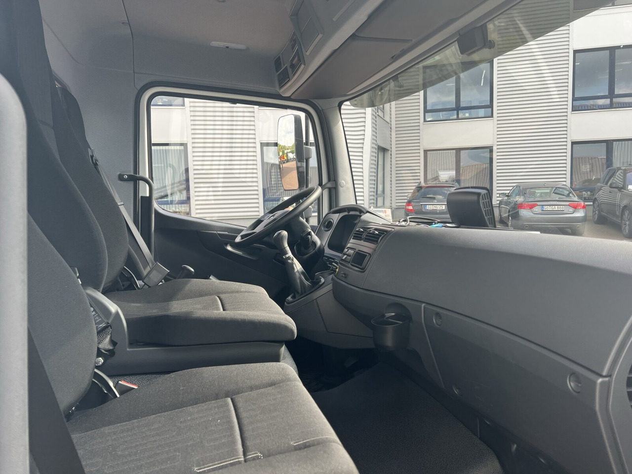 Mercedes-Benz Atego 818 K 4x2 Atego 818 K 4x2, 2x AHK, Meiller-Kipper, mehrfach Vorhanden! - Kippiauto kuorma-auto: kuva Mercedes-Benz Atego 818 K 4x2 Atego 818 K 4x2, 2x AHK, Meiller-Kipper, mehrfach Vorhanden! - Kippiauto kuorma-auto Mercedes-Benz Atego 818 K 4x2 Atego 818 K 4x2, 2x AHK, Meiller-Kipper, mehrfach Vorhanden! - Kippiauto kuorma-auto: kuva Mercedes-Benz Atego 818 K 4x2 Atego 818 K 4x2, 2x AHK, Meiller-Kipper, mehrfach Vorhanden! - Kippiauto kuorma-auto