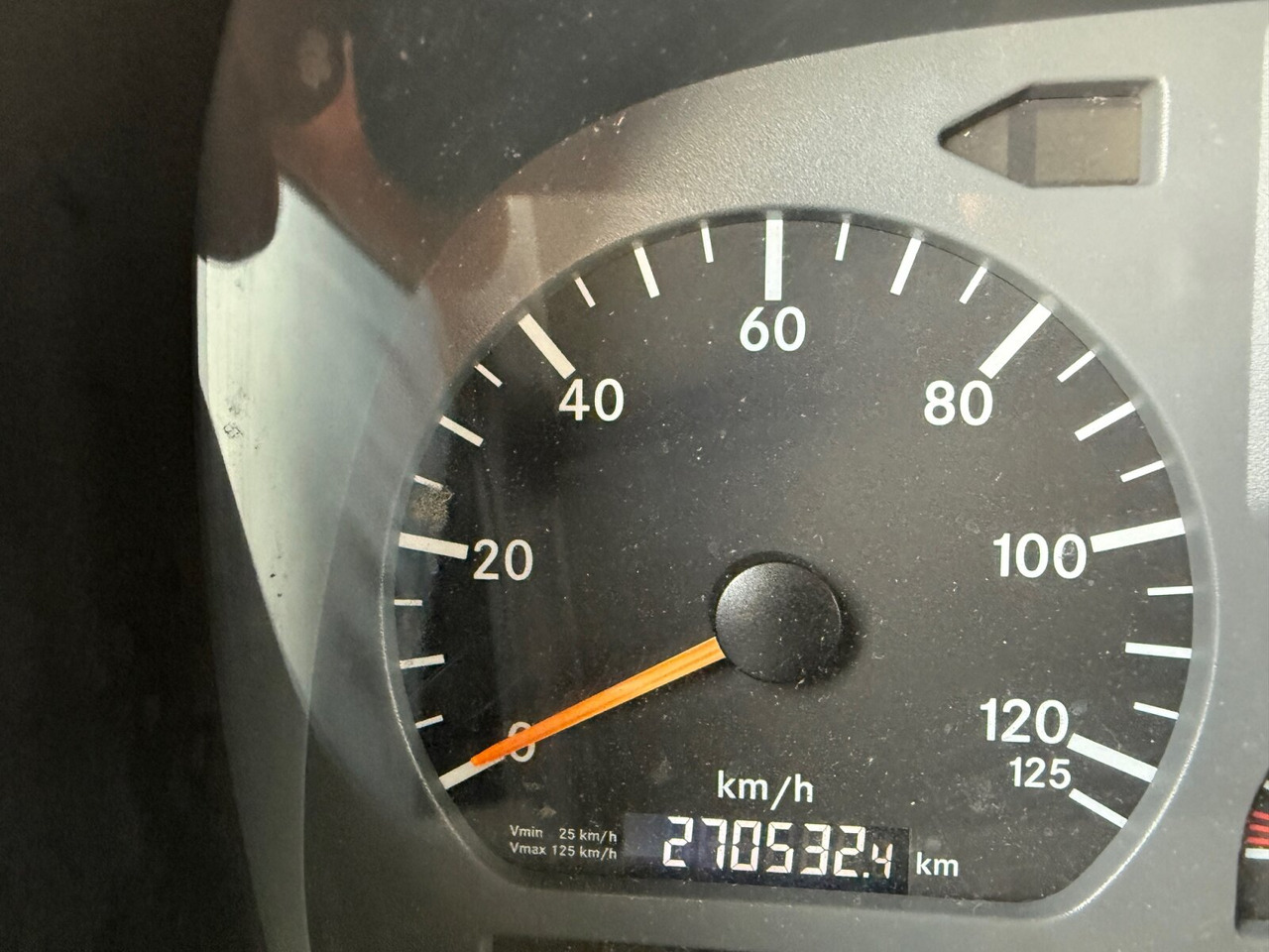 Mercedes-Benz Atego 818 L 4x2 Atego 818 L 4x2, Getränkekoffer, 2x AHK - Umpikori kuorma-auto: kuva Mercedes-Benz Atego 818 L 4x2 Atego 818 L 4x2, Getränkekoffer, 2x AHK - Umpikori kuorma-auto Mercedes-Benz Atego 818 L 4x2 Atego 818 L 4x2, Getränkekoffer, 2x AHK - Umpikori kuorma-auto: kuva Mercedes-Benz Atego 818 L 4x2 Atego 818 L 4x2, Getränkekoffer, 2x AHK - Umpikori kuorma-auto