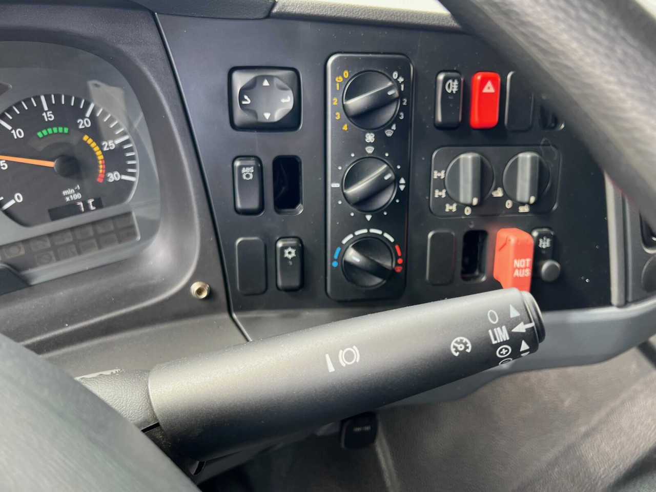 Mercedes-Benz Axor 1829 A 4x4 Axor 1829 A 4x4 - Lava-kuorma-auto: kuva Mercedes-Benz Axor 1829 A 4x4 Axor 1829 A 4x4 - Lava-kuorma-auto Mercedes-Benz Axor 1829 A 4x4 Axor 1829 A 4x4 - Lava-kuorma-auto: kuva Mercedes-Benz Axor 1829 A 4x4 Axor 1829 A 4x4 - Lava-kuorma-auto