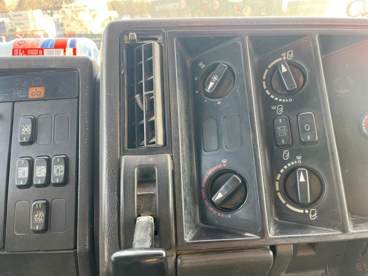 Mercedes-Benz SK 1824 AK 4x4 SK 1824 AK 4x4 - Kippiauto kuorma-auto: kuva Mercedes-Benz SK 1824 AK 4x4 SK 1824 AK 4x4 - Kippiauto kuorma-auto Mercedes-Benz SK 1824 AK 4x4 SK 1824 AK 4x4 - Kippiauto kuorma-auto: kuva Mercedes-Benz SK 1824 AK 4x4 SK 1824 AK 4x4 - Kippiauto kuorma-auto