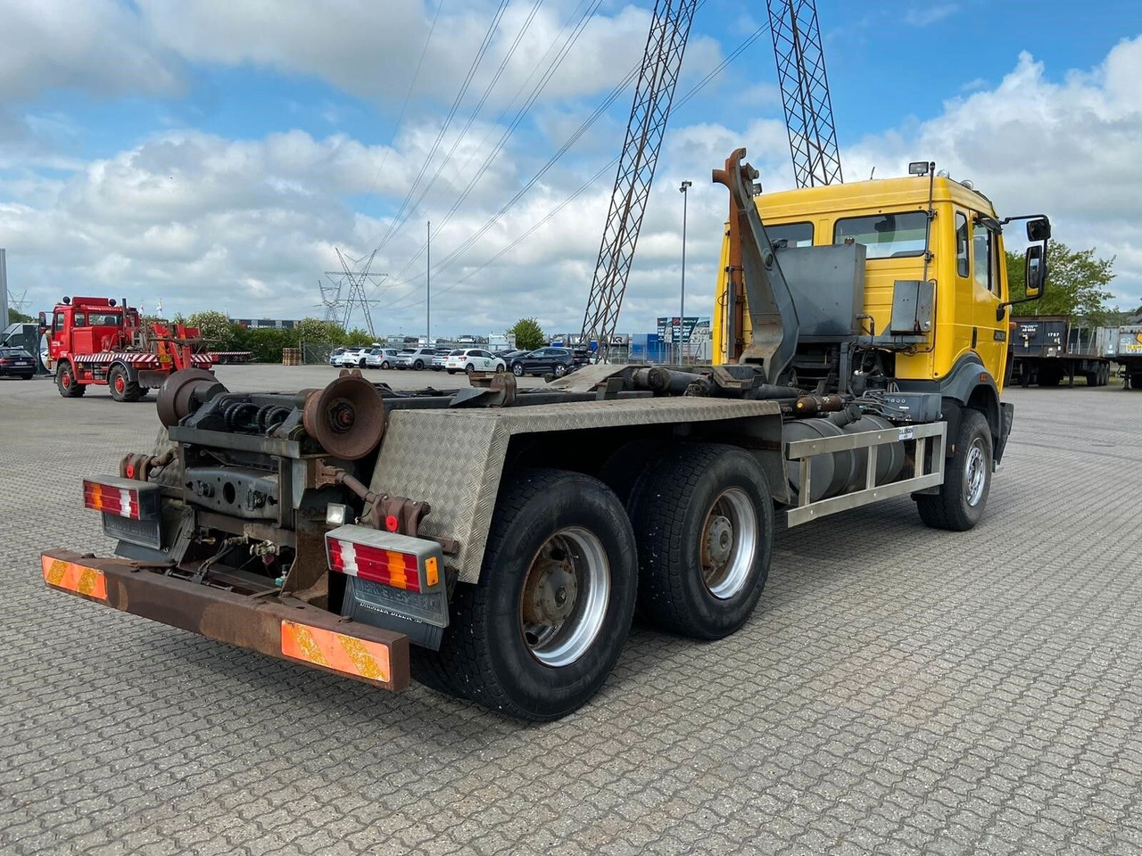 Mercedes-Benz SK II 2631 6x4 SK II 2631 6x4, Winterdienstausstattung - Koukkulava kuorma-auto: kuva Mercedes-Benz SK II 2631 6x4 SK II 2631 6x4, Winterdienstausstattung - Koukkulava kuorma-auto Mercedes-Benz SK II 2631 6x4 SK II 2631 6x4, Winterdienstausstattung - Koukkulava kuorma-auto: kuva Mercedes-Benz SK II 2631 6x4 SK II 2631 6x4, Winterdienstausstattung - Koukkulava kuorma-auto