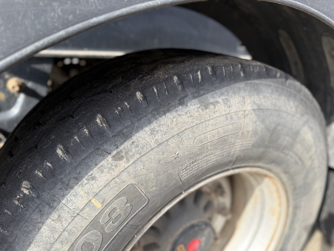 Schwarzmüller K-Serie Kippauflieger, Hardoxmulde ca. 24/26m³, Liftachse K-Serie Kippauflieger, Hardoxmulde ca. 24/26m³, Liftachse - Puoliperävaunu: kuva Schwarzmüller K-Serie Kippauflieger, Hardoxmulde ca. 24/26m³, Liftachse K-Serie Kippauflieger, Hardoxmulde ca. 24/26m³, Liftachse - Puoliperävaunu Schwarzmüller K-Serie Kippauflieger, Hardoxmulde ca. 24/26m³, Liftachse K-Serie Kippauflieger, Hardoxmulde ca. 24/26m³, Liftachse - Puoliperävaunu: kuva Schwarzmüller K-Serie Kippauflieger, Hardoxmulde ca. 24/26m³, Liftachse K-Serie Kippauflieger, Hardoxmulde ca. 24/26m³, Liftachse - Puoliperävaunu