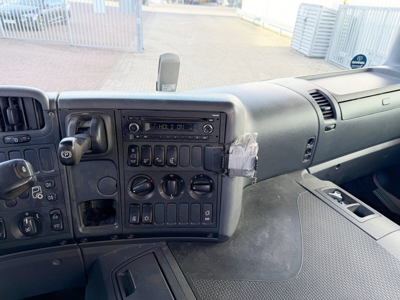 Scania P 320 6x2-4 P 320 6x2-4, Lenk-/Liftachse, Tele-Absetzanlage, Funk - Nostovarsi-vaihtolavakuorma kuorma-auto: kuva Scania P 320 6x2-4 P 320 6x2-4, Lenk-/Liftachse, Tele-Absetzanlage, Funk - Nostovarsi-vaihtolavakuorma kuorma-auto Scania P 320 6x2-4 P 320 6x2-4, Lenk-/Liftachse, Tele-Absetzanlage, Funk - Nostovarsi-vaihtolavakuorma kuorma-auto: kuva Scania P 320 6x2-4 P 320 6x2-4, Lenk-/Liftachse, Tele-Absetzanlage, Funk - Nostovarsi-vaihtolavakuorma kuorma-auto