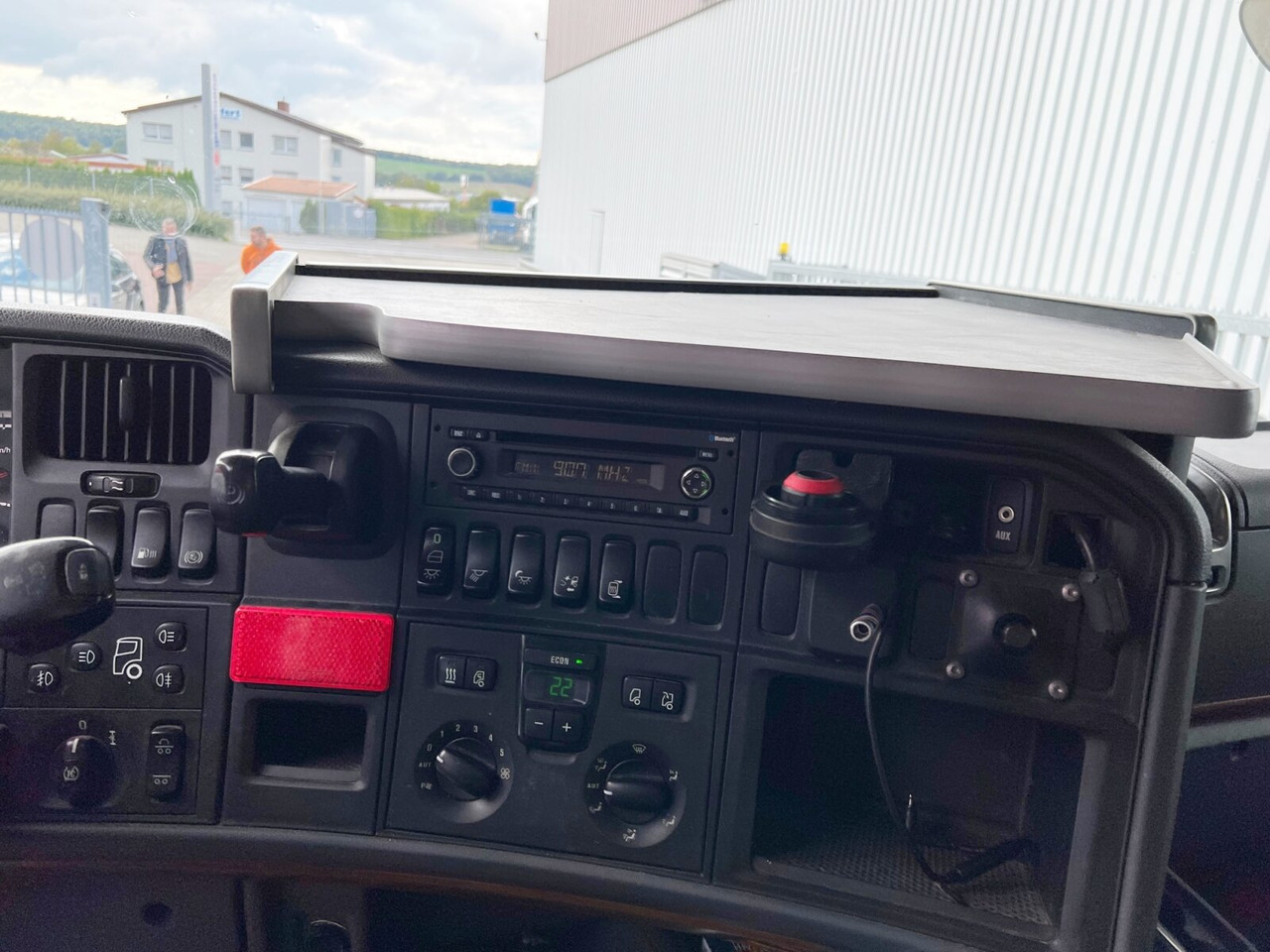 Scania R560 6x2 R560 6x2, V8, Retarder, Liftachse, Standklima, Alu-Bordwände, ca. 15m³ - Kippiauto kuorma-auto: kuva Scania R560 6x2 R560 6x2, V8, Retarder, Liftachse, Standklima, Alu-Bordwände, ca. 15m³ - Kippiauto kuorma-auto Scania R560 6x2 R560 6x2, V8, Retarder, Liftachse, Standklima, Alu-Bordwände, ca. 15m³ - Kippiauto kuorma-auto: kuva Scania R560 6x2 R560 6x2, V8, Retarder, Liftachse, Standklima, Alu-Bordwände, ca. 15m³ - Kippiauto kuorma-auto