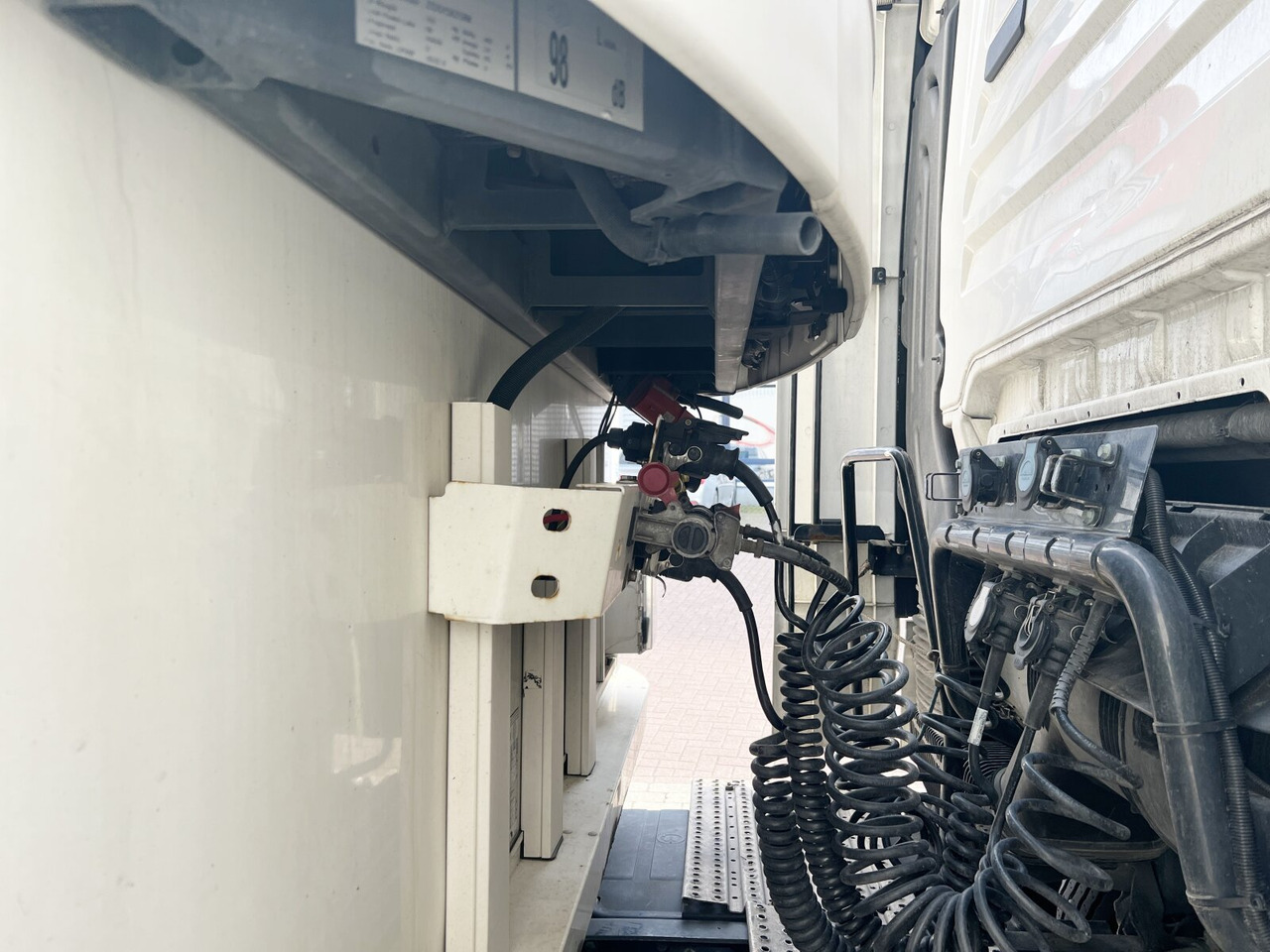 Schmitz Cargobull SKO 24/L-13.4 FP 45 SKO 24/L-13.4 FP 45, Mega, Doppelsock - Refrigeraattori puoliperävaunu: kuva Schmitz Cargobull SKO 24/L-13.4 FP 45 SKO 24/L-13.4 FP 45, Mega, Doppelsock - Refrigeraattori puoliperävaunu Schmitz Cargobull SKO 24/L-13.4 FP 45 SKO 24/L-13.4 FP 45, Mega, Doppelsock - Refrigeraattori puoliperävaunu: kuva Schmitz Cargobull SKO 24/L-13.4 FP 45 SKO 24/L-13.4 FP 45, Mega, Doppelsock - Refrigeraattori puoliperävaunu