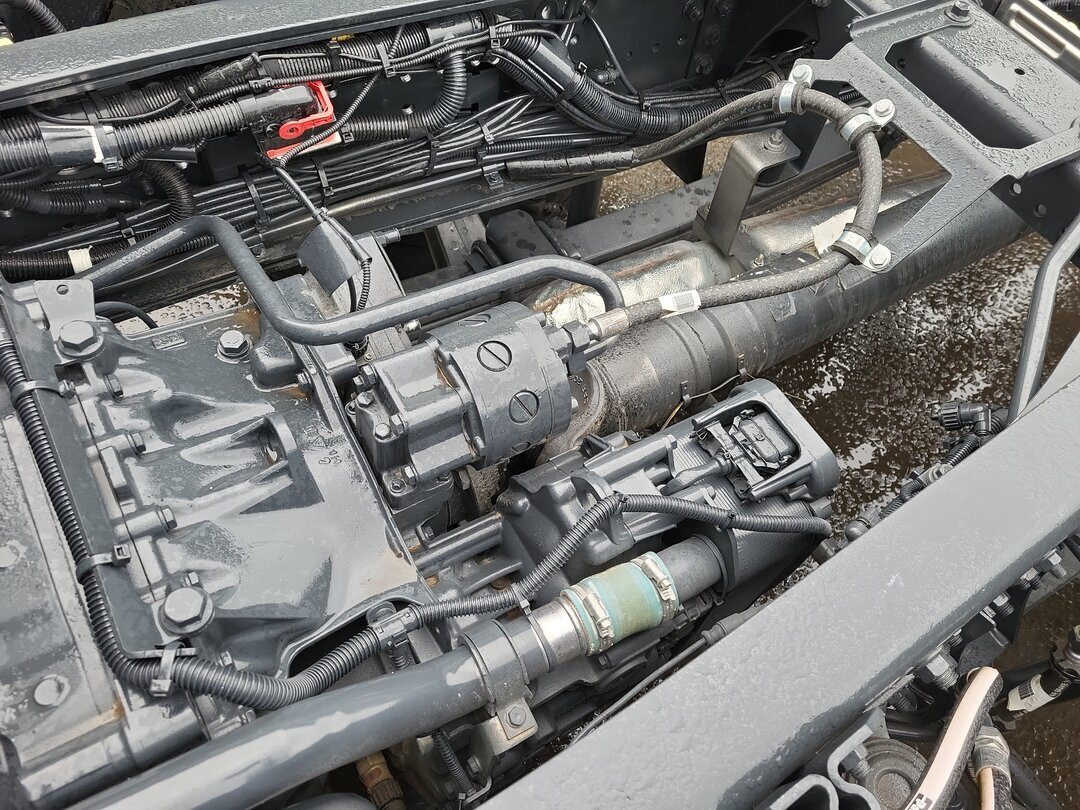 T-Way AT410T51 8x4 T-Way AT410T51 8x4, Retarder, Nebenantrieb, 4x VORHANDEN! - Kuorma-auto alusta: kuva T-Way AT410T51 8x4 T-Way AT410T51 8x4, Retarder, Nebenantrieb, 4x VORHANDEN! - Kuorma-auto alusta T-Way AT410T51 8x4 T-Way AT410T51 8x4, Retarder, Nebenantrieb, 4x VORHANDEN! - Kuorma-auto alusta: kuva T-Way AT410T51 8x4 T-Way AT410T51 8x4, Retarder, Nebenantrieb, 4x VORHANDEN! - Kuorma-auto alusta