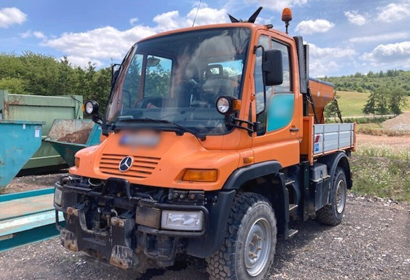 Unimog U300 405/10 4x4 U300 405/10 4x4, Kommunalhydraulik, Frontzapfwelle, Kipper - Tavara-auto: kuva Unimog U300 405/10 4x4 U300 405/10 4x4, Kommunalhydraulik, Frontzapfwelle, Kipper - Tavara-auto Unimog U300 405/10 4x4 U300 405/10 4x4, Kommunalhydraulik, Frontzapfwelle, Kipper - Tavara-auto: kuva Unimog U300 405/10 4x4 U300 405/10 4x4, Kommunalhydraulik, Frontzapfwelle, Kipper - Tavara-auto