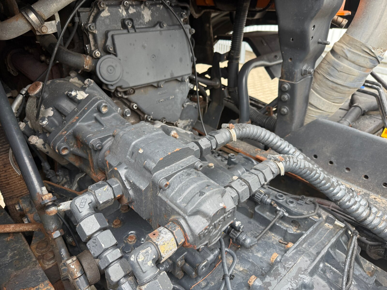 Trakker AT190T33W/P 4x4 Trakker AT190T33W/P 4x4, Winterdienstausstattung - Koukkulava kuorma-auto: kuva Trakker AT190T33W/P 4x4 Trakker AT190T33W/P 4x4, Winterdienstausstattung - Koukkulava kuorma-auto Trakker AT190T33W/P 4x4 Trakker AT190T33W/P 4x4, Winterdienstausstattung - Koukkulava kuorma-auto: kuva Trakker AT190T33W/P 4x4 Trakker AT190T33W/P 4x4, Winterdienstausstattung - Koukkulava kuorma-auto