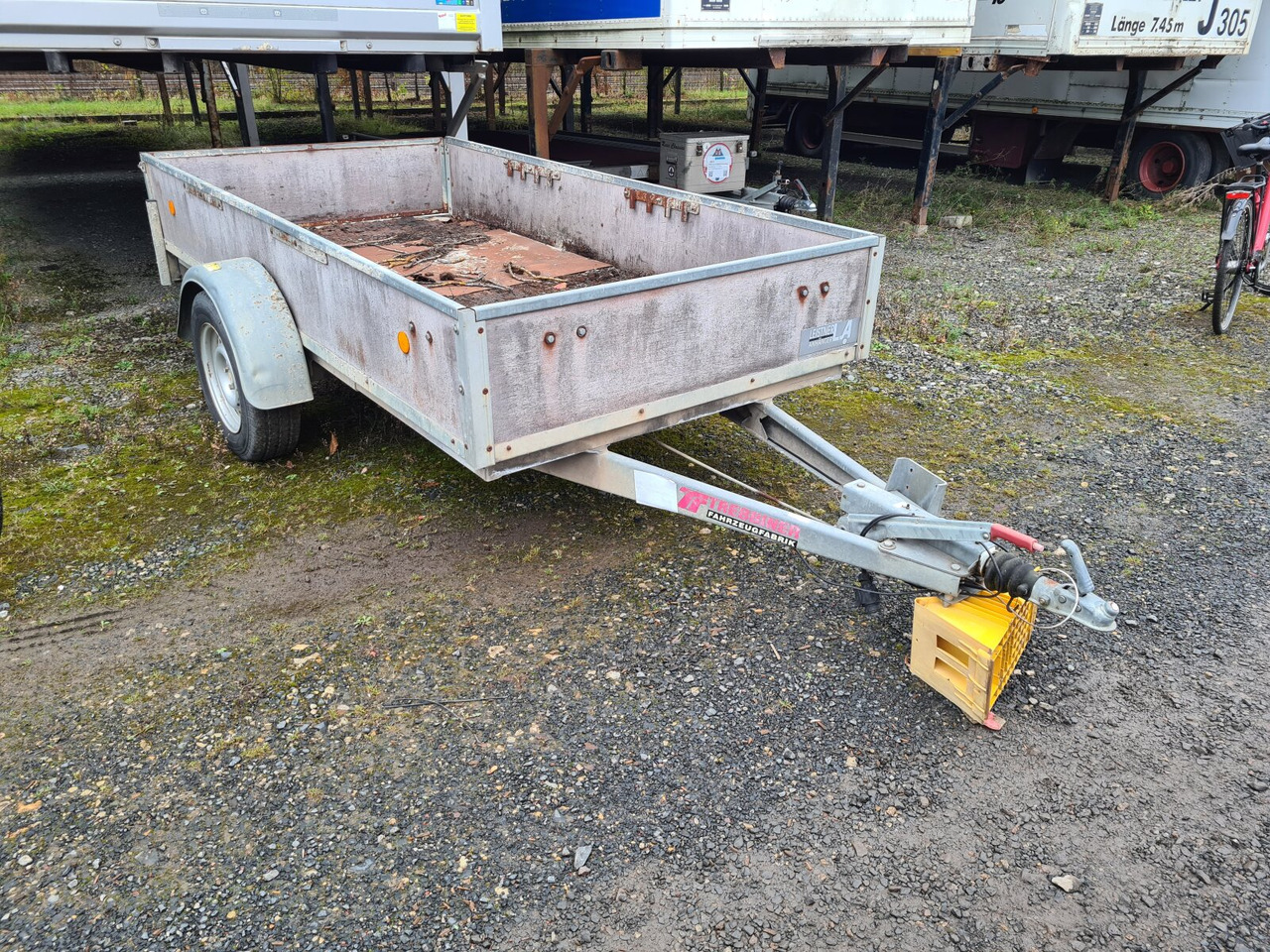 Trebbiner Anh Pritsche TREBBINER FAHRZEUGWERK, 1.500 kg - Peräkärry: kuva Trebbiner Anh Pritsche TREBBINER FAHRZEUGWERK, 1.500 kg - Peräkärry Trebbiner Anh Pritsche TREBBINER FAHRZEUGWERK, 1.500 kg - Peräkärry: kuva Trebbiner Anh Pritsche TREBBINER FAHRZEUGWERK, 1.500 kg - Peräkärry