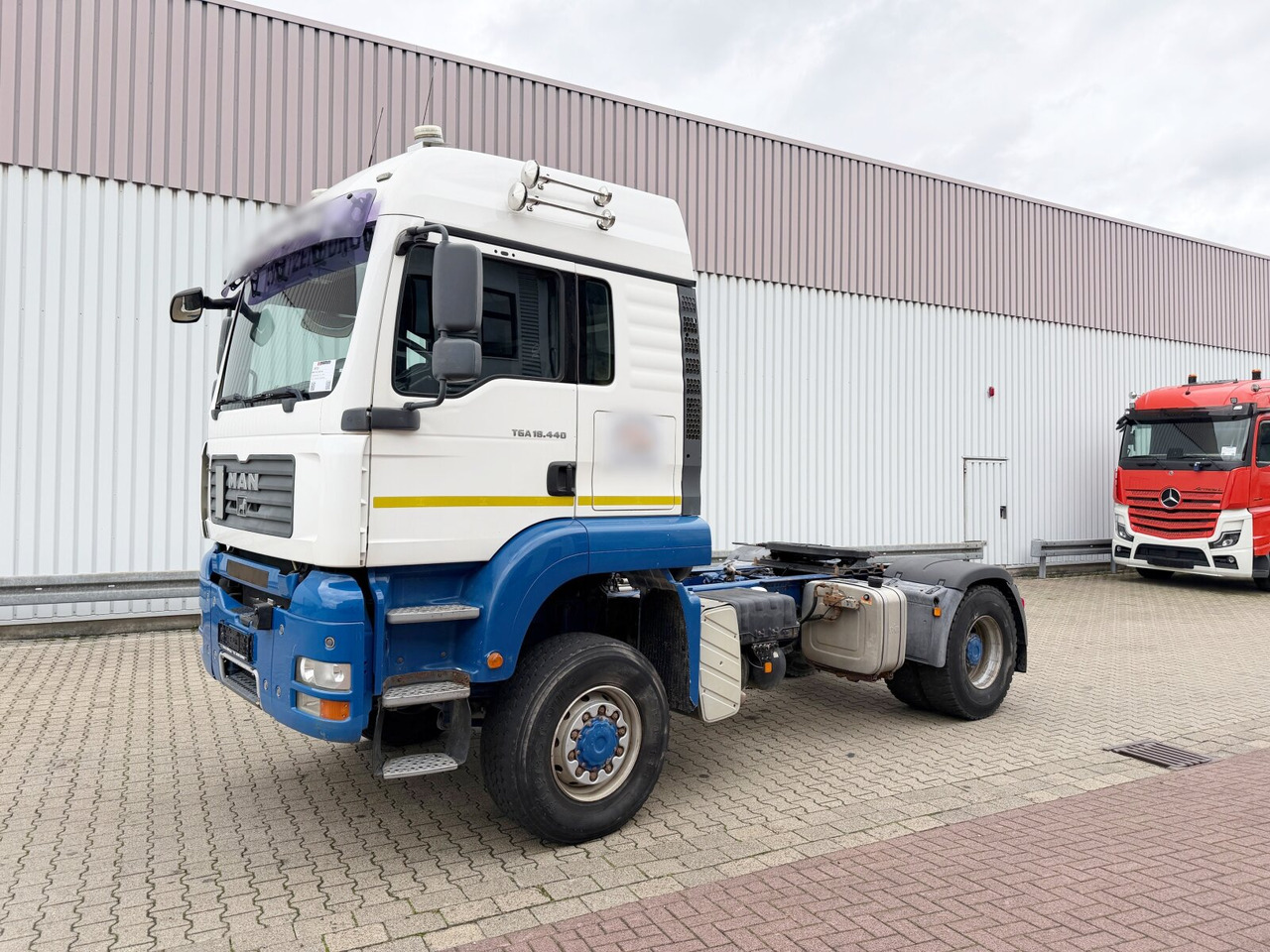 MAN TGA 18.440 4x4 BL TGA 18.440 4x4 BL, Hydraulik - Vetopöytäauto: kuva MAN TGA 18.440 4x4 BL TGA 18.440 4x4 BL, Hydraulik - Vetopöytäauto MAN TGA 18.440 4x4 BL TGA 18.440 4x4 BL, Hydraulik - Vetopöytäauto: kuva MAN TGA 18.440 4x4 BL TGA 18.440 4x4 BL, Hydraulik - Vetopöytäauto