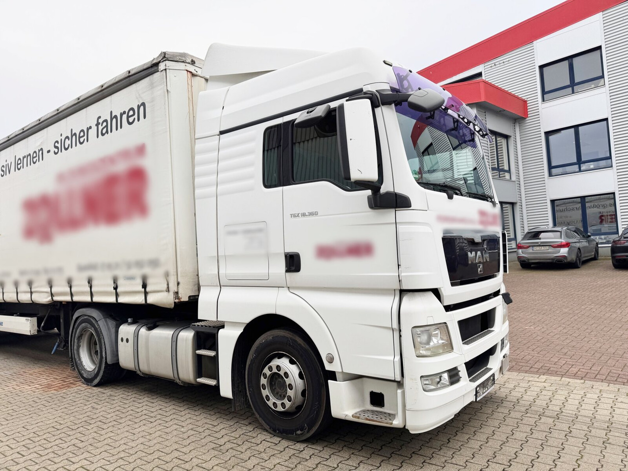 Vetopöytäauto MAN TGX 18.360 4x2 BLS TGX 18.360 4x2 BLS, Fahrschulausstattung: kuva Vetopöytäauto MAN TGX 18.360 4x2 BLS TGX 18.360 4x2 BLS, Fahrschulausstattung