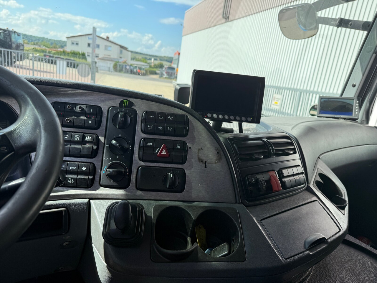 Mercedes-Benz Actros 1844 LS 4x2 Actros 1844 LS 4x2 mit Kran Hiab 122 E-5 HiPro, Funk - Vetopöytäauto: kuva Mercedes-Benz Actros 1844 LS 4x2 Actros 1844 LS 4x2 mit Kran Hiab 122 E-5 HiPro, Funk - Vetopöytäauto Mercedes-Benz Actros 1844 LS 4x2 Actros 1844 LS 4x2 mit Kran Hiab 122 E-5 HiPro, Funk - Vetopöytäauto: kuva Mercedes-Benz Actros 1844 LS 4x2 Actros 1844 LS 4x2 mit Kran Hiab 122 E-5 HiPro, Funk - Vetopöytäauto