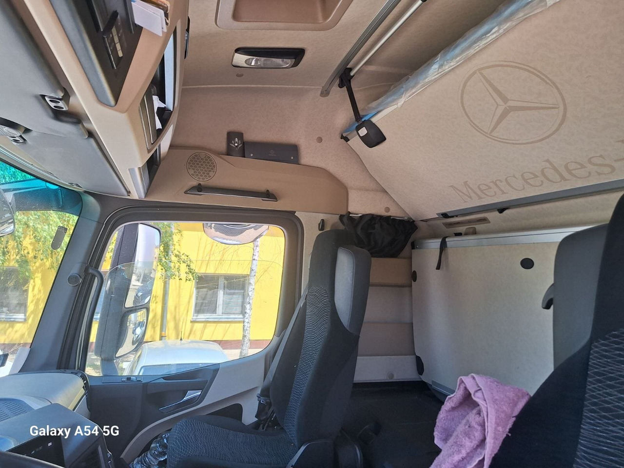 Mercedes-Benz Actros 1846 LS 4x2 Actros 1846 LS 4x2 MultimediaCockpit, StreamSpace, ADR - Vetopöytäauto: kuva Mercedes-Benz Actros 1846 LS 4x2 Actros 1846 LS 4x2 MultimediaCockpit, StreamSpace, ADR - Vetopöytäauto Mercedes-Benz Actros 1846 LS 4x2 Actros 1846 LS 4x2 MultimediaCockpit, StreamSpace, ADR - Vetopöytäauto: kuva Mercedes-Benz Actros 1846 LS 4x2 Actros 1846 LS 4x2 MultimediaCockpit, StreamSpace, ADR - Vetopöytäauto