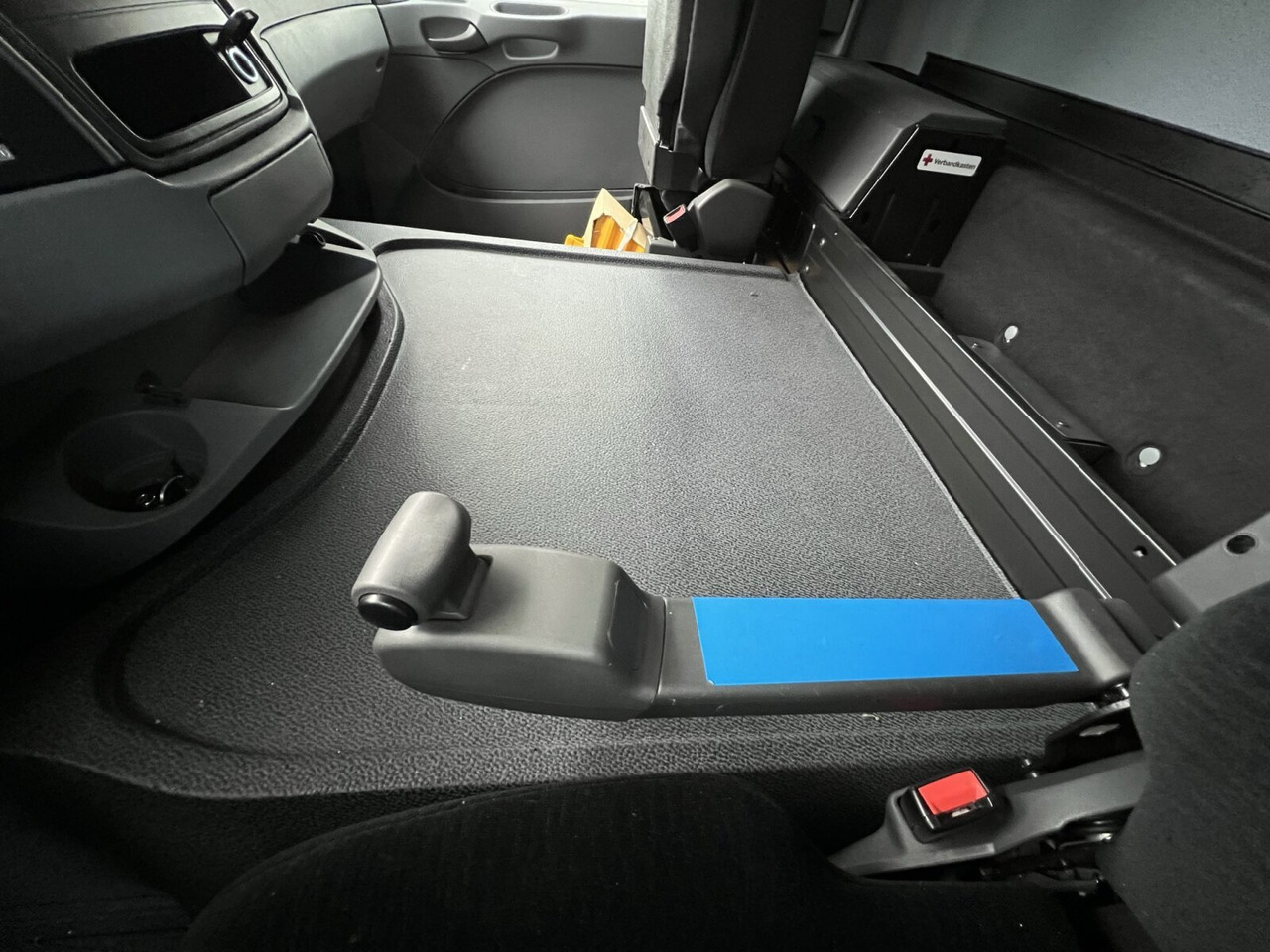 Mercedes-Benz Actros 2141 K 4x2 Actros 2141 K 4x2 - Vetopöytäauto: kuva Mercedes-Benz Actros 2141 K 4x2 Actros 2141 K 4x2 - Vetopöytäauto Mercedes-Benz Actros 2141 K 4x2 Actros 2141 K 4x2 - Vetopöytäauto: kuva Mercedes-Benz Actros 2141 K 4x2 Actros 2141 K 4x2 - Vetopöytäauto