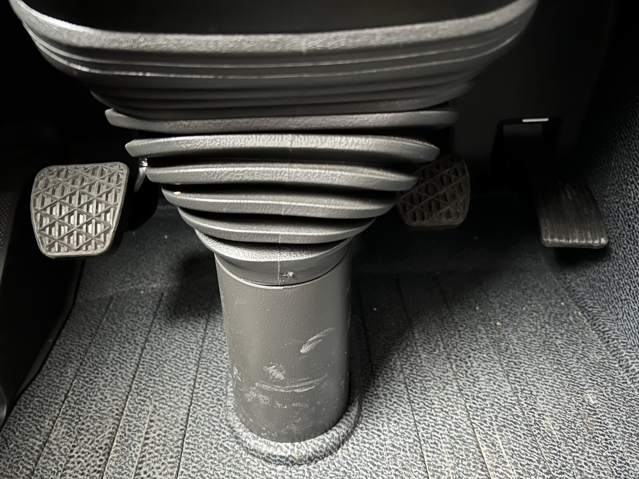 Mercedes-Benz Actros 2141 K 4x2 Actros 2141 K 4x2 - Vetopöytäauto: kuva Mercedes-Benz Actros 2141 K 4x2 Actros 2141 K 4x2 - Vetopöytäauto Mercedes-Benz Actros 2141 K 4x2 Actros 2141 K 4x2 - Vetopöytäauto: kuva Mercedes-Benz Actros 2141 K 4x2 Actros 2141 K 4x2 - Vetopöytäauto