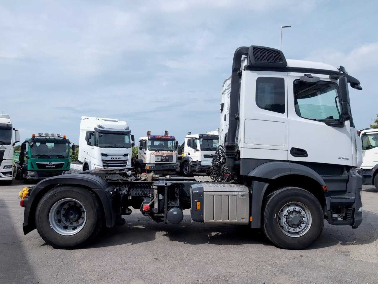 Mercedes-Benz Actros 2148 LS 4x4 HAD Actros 2148 LS 4x4 HAD, Retarder, Navi, MultimediaCockpit, Hydraulik - Vetopöytäauto: kuva Mercedes-Benz Actros 2148 LS 4x4 HAD Actros 2148 LS 4x4 HAD, Retarder, Navi, MultimediaCockpit, Hydraulik - Vetopöytäauto Mercedes-Benz Actros 2148 LS 4x4 HAD Actros 2148 LS 4x4 HAD, Retarder, Navi, MultimediaCockpit, Hydraulik - Vetopöytäauto: kuva Mercedes-Benz Actros 2148 LS 4x4 HAD Actros 2148 LS 4x4 HAD, Retarder, Navi, MultimediaCockpit, Hydraulik - Vetopöytäauto