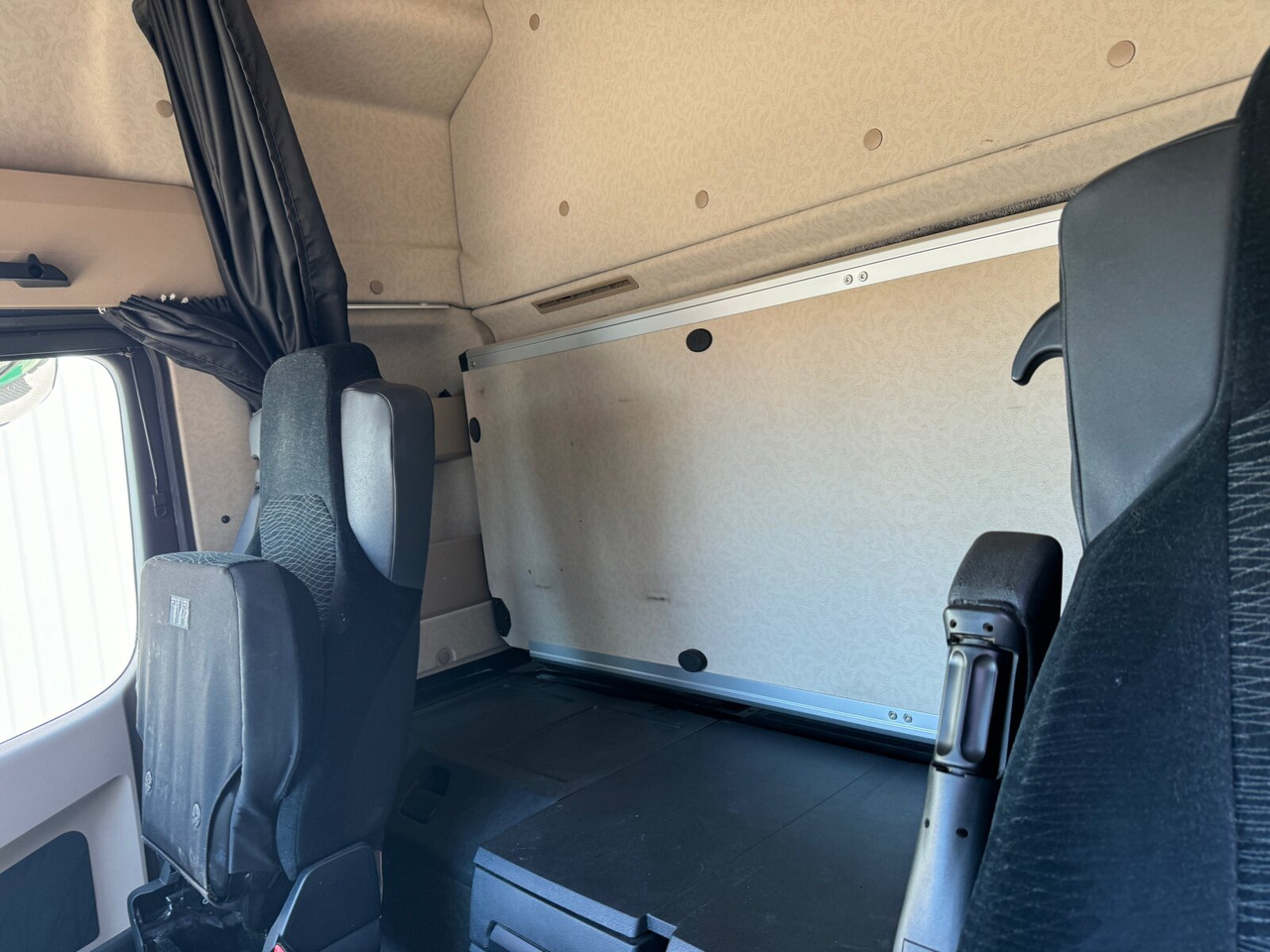 Vetopöytäauto Mercedes-Benz Arocs 1842 LS 4x2 Arocs 1842 LS 4x2, Retarder, StreamSpace, Hydraulik: kuva Vetopöytäauto Mercedes-Benz Arocs 1842 LS 4x2 Arocs 1842 LS 4x2, Retarder, StreamSpace, Hydraulik