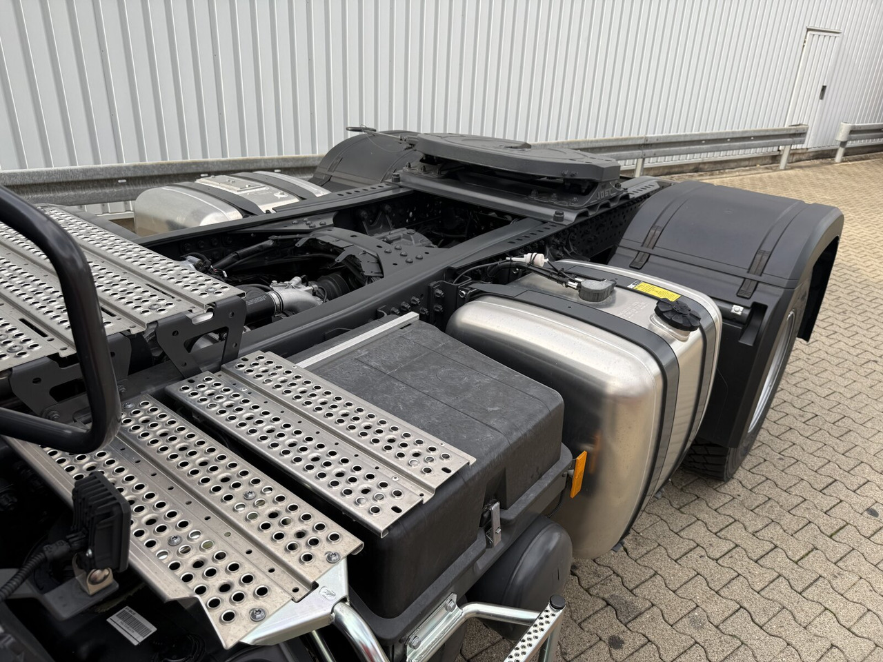 Mercedes-Benz Arocs 1853 AS 4x4 Arocs 1853 AS 4x4, Retarder, MultimediaCockpit, Navi - Vetopöytäauto: kuva Mercedes-Benz Arocs 1853 AS 4x4 Arocs 1853 AS 4x4, Retarder, MultimediaCockpit, Navi - Vetopöytäauto Mercedes-Benz Arocs 1853 AS 4x4 Arocs 1853 AS 4x4, Retarder, MultimediaCockpit, Navi - Vetopöytäauto: kuva Mercedes-Benz Arocs 1853 AS 4x4 Arocs 1853 AS 4x4, Retarder, MultimediaCockpit, Navi - Vetopöytäauto