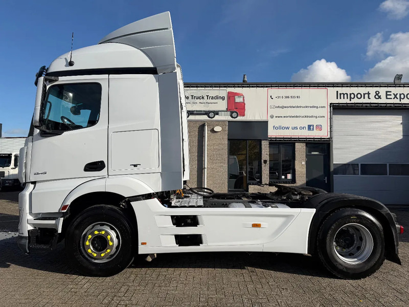 Mercedes-Benz Actros 1845 RETARDER + KIPPER HYDRAULIC + EURO 6 + AIRCO - Vetopöytäauto: kuva Mercedes-Benz Actros 1845 RETARDER + KIPPER HYDRAULIC + EURO 6 + AIRCO - Vetopöytäauto Mercedes-Benz Actros 1845 RETARDER + KIPPER HYDRAULIC + EURO 6 + AIRCO - Vetopöytäauto: kuva Mercedes-Benz Actros 1845 RETARDER + KIPPER HYDRAULIC + EURO 6 + AIRCO - Vetopöytäauto