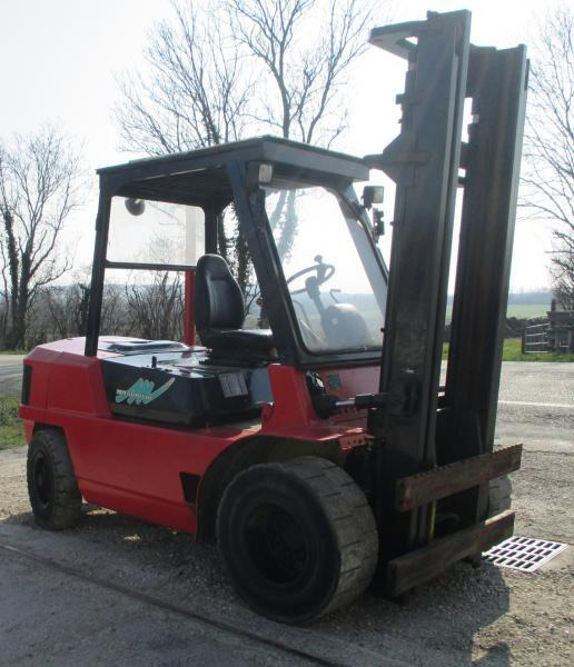 Mitsubishi FD40 - Vastapainotrukki: kuva Mitsubishi FD40 - Vastapainotrukki Mitsubishi FD40 - Vastapainotrukki: kuva Mitsubishi FD40 - Vastapainotrukki