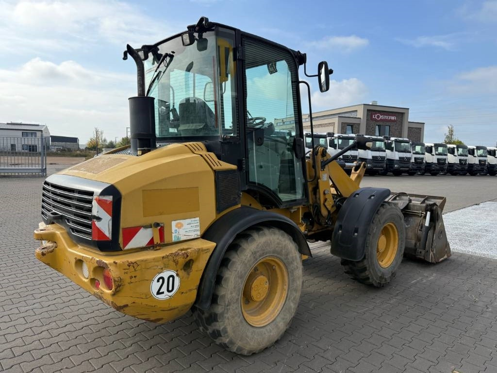 CAT 908 H  - Pyöräkuormaaja: kuva CAT 908 H  - Pyöräkuormaaja CAT 908 H  - Pyöräkuormaaja: kuva CAT 908 H  - Pyöräkuormaaja