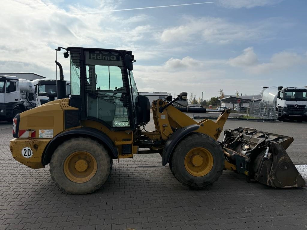 CAT 908 H  - Pyöräkuormaaja: kuva CAT 908 H  - Pyöräkuormaaja CAT 908 H  - Pyöräkuormaaja: kuva CAT 908 H  - Pyöräkuormaaja