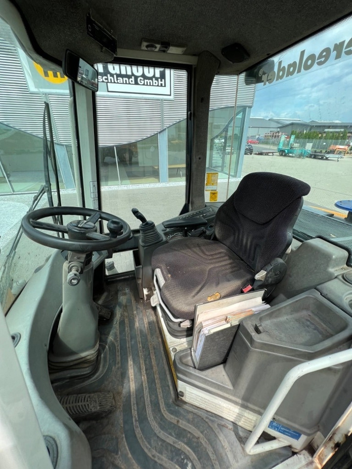 Pyöräkuormaaja Liebherr L514 Stereo: kuva Pyöräkuormaaja Liebherr L514 Stereo
