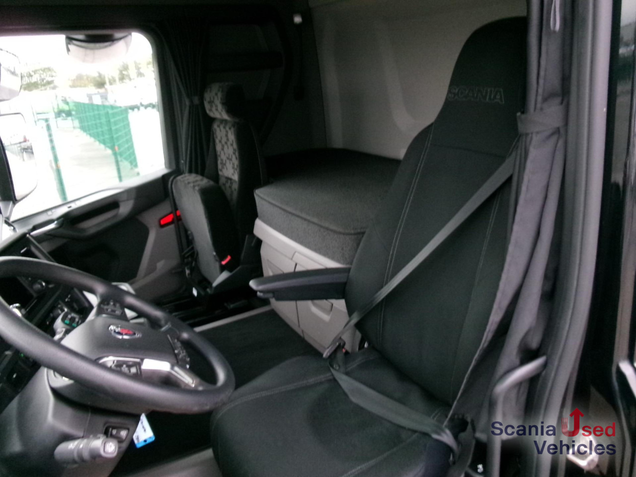 SCANIA R 450 A4x2NA - Vetopöytäauto: kuva SCANIA R 450 A4x2NA - Vetopöytäauto SCANIA R 450 A4x2NA - Vetopöytäauto: kuva SCANIA R 450 A4x2NA - Vetopöytäauto