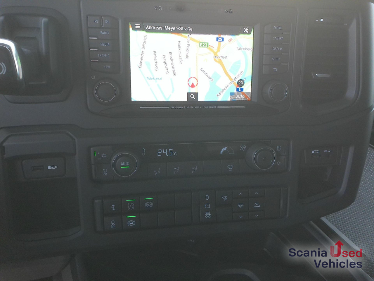 SCANIA R 460 A4x2EB Volumen Mega Jumbo - Vetopöytäauto: kuva SCANIA R 460 A4x2EB Volumen Mega Jumbo - Vetopöytäauto SCANIA R 460 A4x2EB Volumen Mega Jumbo - Vetopöytäauto: kuva SCANIA R 460 A4x2EB Volumen Mega Jumbo - Vetopöytäauto