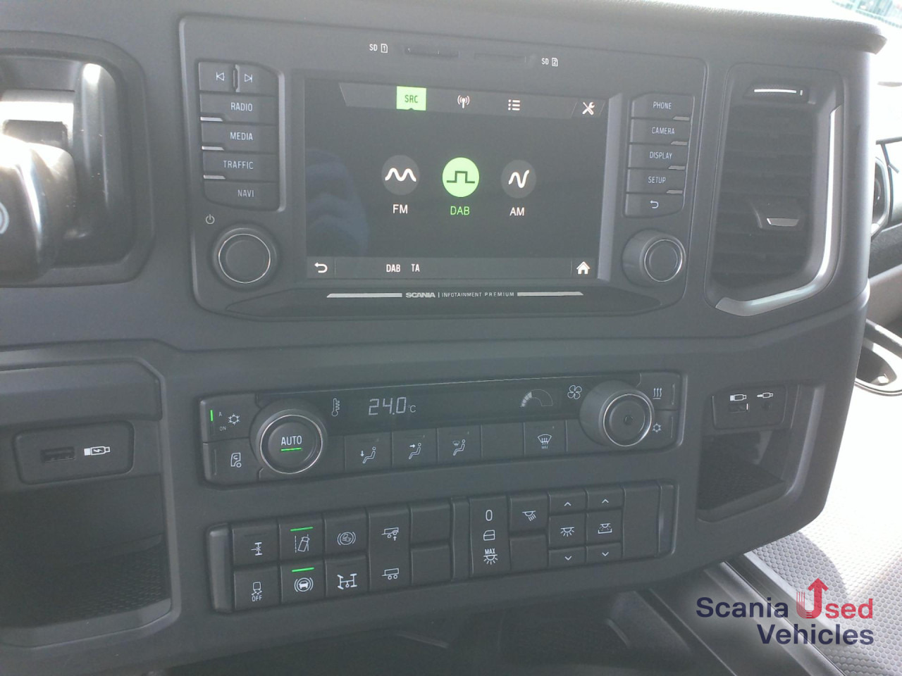 SCANIA R 460 A4x2NA - Vetopöytäauto: kuva SCANIA R 460 A4x2NA - Vetopöytäauto SCANIA R 460 A4x2NA - Vetopöytäauto: kuva SCANIA R 460 A4x2NA - Vetopöytäauto