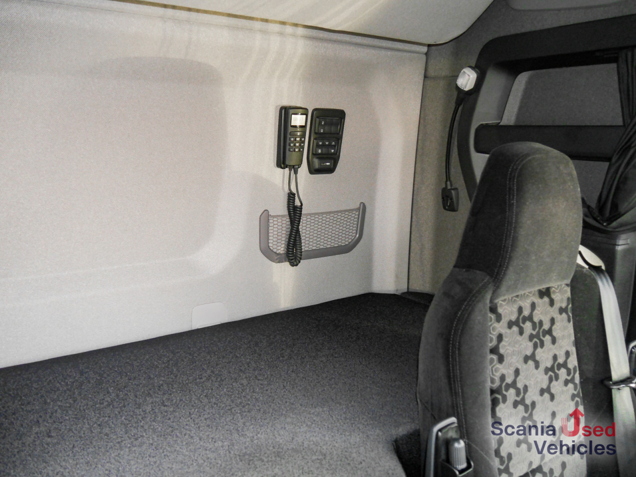 SCANIA R 460 A4x2EB - SUPER - - Vetopöytäauto: kuva SCANIA R 460 A4x2EB - SUPER - - Vetopöytäauto SCANIA R 460 A4x2EB - SUPER - - Vetopöytäauto: kuva SCANIA R 460 A4x2EB - SUPER - - Vetopöytäauto