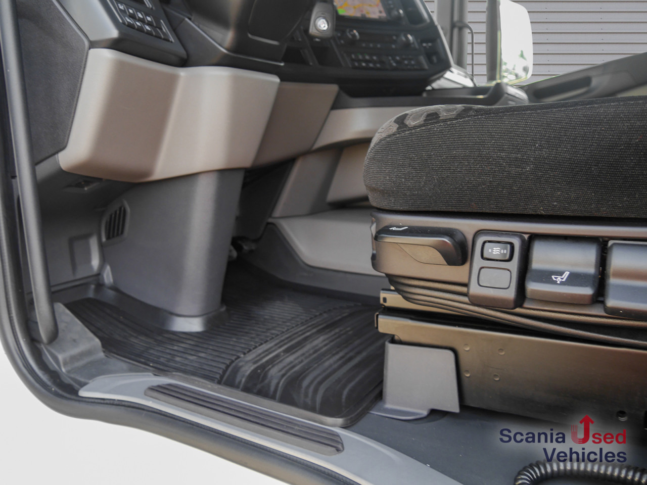 SCANIA R 460 A4x2NA - SUPER - - Vetopöytäauto: kuva SCANIA R 460 A4x2NA - SUPER - - Vetopöytäauto SCANIA R 460 A4x2NA - SUPER - - Vetopöytäauto: kuva SCANIA R 460 A4x2NA - SUPER - - Vetopöytäauto