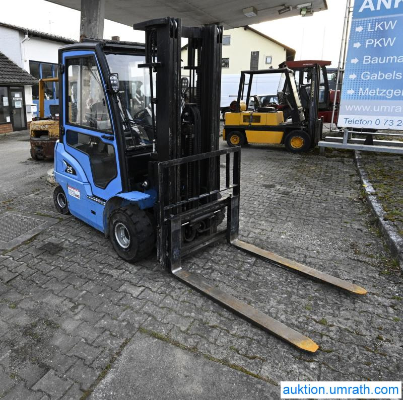 Hangcha Elektrostapler Gabelstapler Hangcha CPD 25 XD4 - S126 Lithium Ionen Akku Kabine Vollfreihub Triplexmast mit Seitenschieber - Sähkötrukki: kuva Hangcha Elektrostapler Gabelstapler Hangcha CPD 25 XD4 - S126 Lithium Ionen Akku Kabine Vollfreihub Triplexmast mit Seitenschieber - Sähkötrukki Hangcha Elektrostapler Gabelstapler Hangcha CPD 25 XD4 - S126 Lithium Ionen Akku Kabine Vollfreihub Triplexmast mit Seitenschieber - Sähkötrukki: kuva Hangcha Elektrostapler Gabelstapler Hangcha CPD 25 XD4 - S126 Lithium Ionen Akku Kabine Vollfreihub Triplexmast mit Seitenschieber - Sähkötrukki