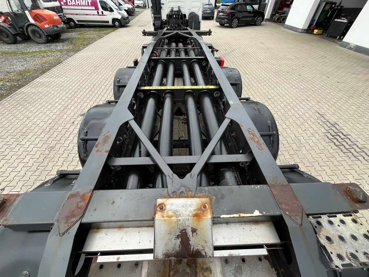 Fliegl Tank Container Chassis 20ft ADR - Konttialus/ Vaihtokuormatilat puoliperävaunu: kuva Fliegl Tank Container Chassis 20ft ADR - Konttialus/ Vaihtokuormatilat puoliperävaunu Fliegl Tank Container Chassis 20ft ADR - Konttialus/ Vaihtokuormatilat puoliperävaunu: kuva Fliegl Tank Container Chassis 20ft ADR - Konttialus/ Vaihtokuormatilat puoliperävaunu