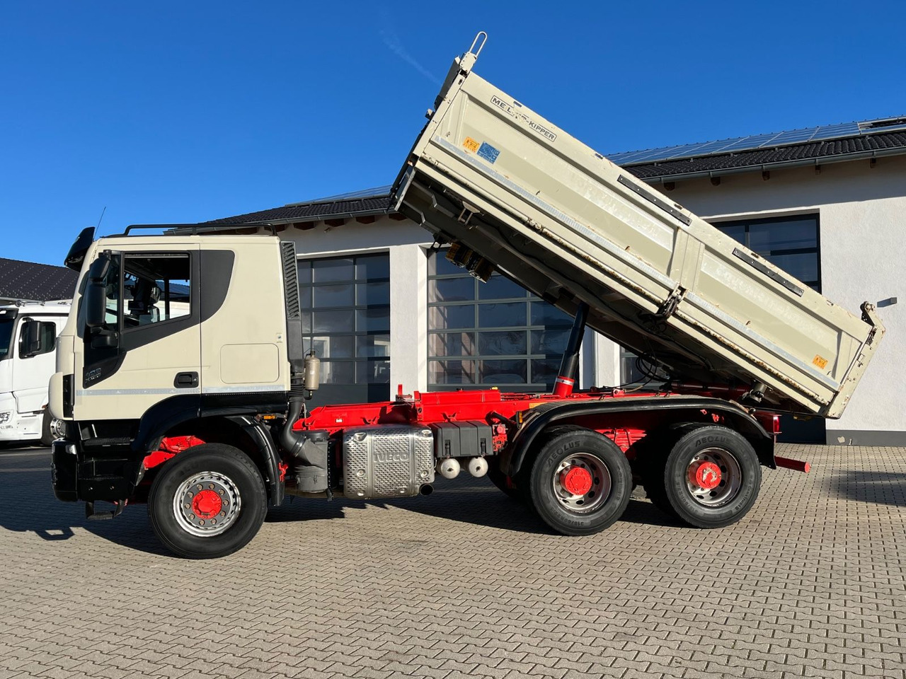 Iveco Starlis X-Way 480 6x6 Hydro Meiller Bordmatik - Kippiauto kuorma-auto: kuva Iveco Starlis X-Way 480 6x6 Hydro Meiller Bordmatik - Kippiauto kuorma-auto Iveco Starlis X-Way 480 6x6 Hydro Meiller Bordmatik - Kippiauto kuorma-auto: kuva Iveco Starlis X-Way 480 6x6 Hydro Meiller Bordmatik - Kippiauto kuorma-auto