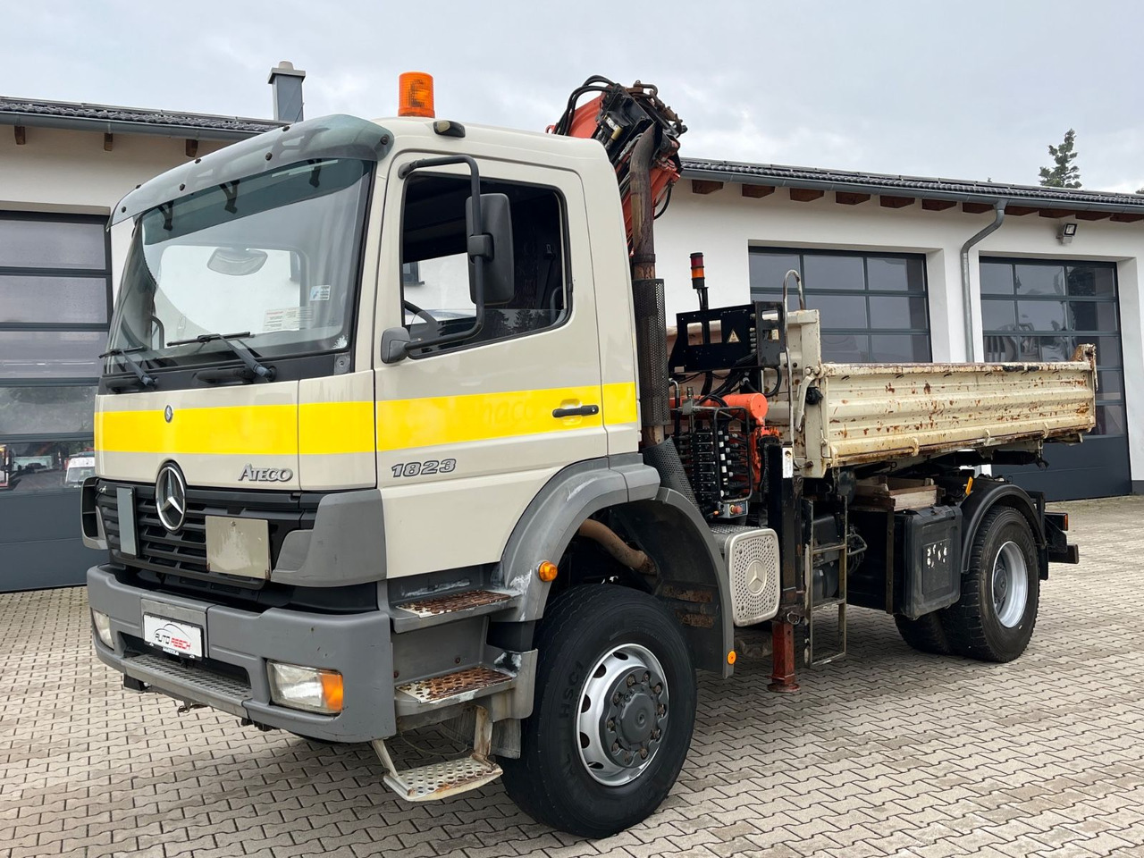 Mercedes-Benz Atego 1823 4x4 Kipper mit Kran Atlas 125.2 Funk - Kippiauto kuorma-auto, Nosturiauto: kuva Mercedes-Benz Atego 1823 4x4 Kipper mit Kran Atlas 125.2 Funk - Kippiauto kuorma-auto, Nosturiauto Mercedes-Benz Atego 1823 4x4 Kipper mit Kran Atlas 125.2 Funk - Kippiauto kuorma-auto, Nosturiauto: kuva Mercedes-Benz Atego 1823 4x4 Kipper mit Kran Atlas 125.2 Funk - Kippiauto kuorma-auto, Nosturiauto