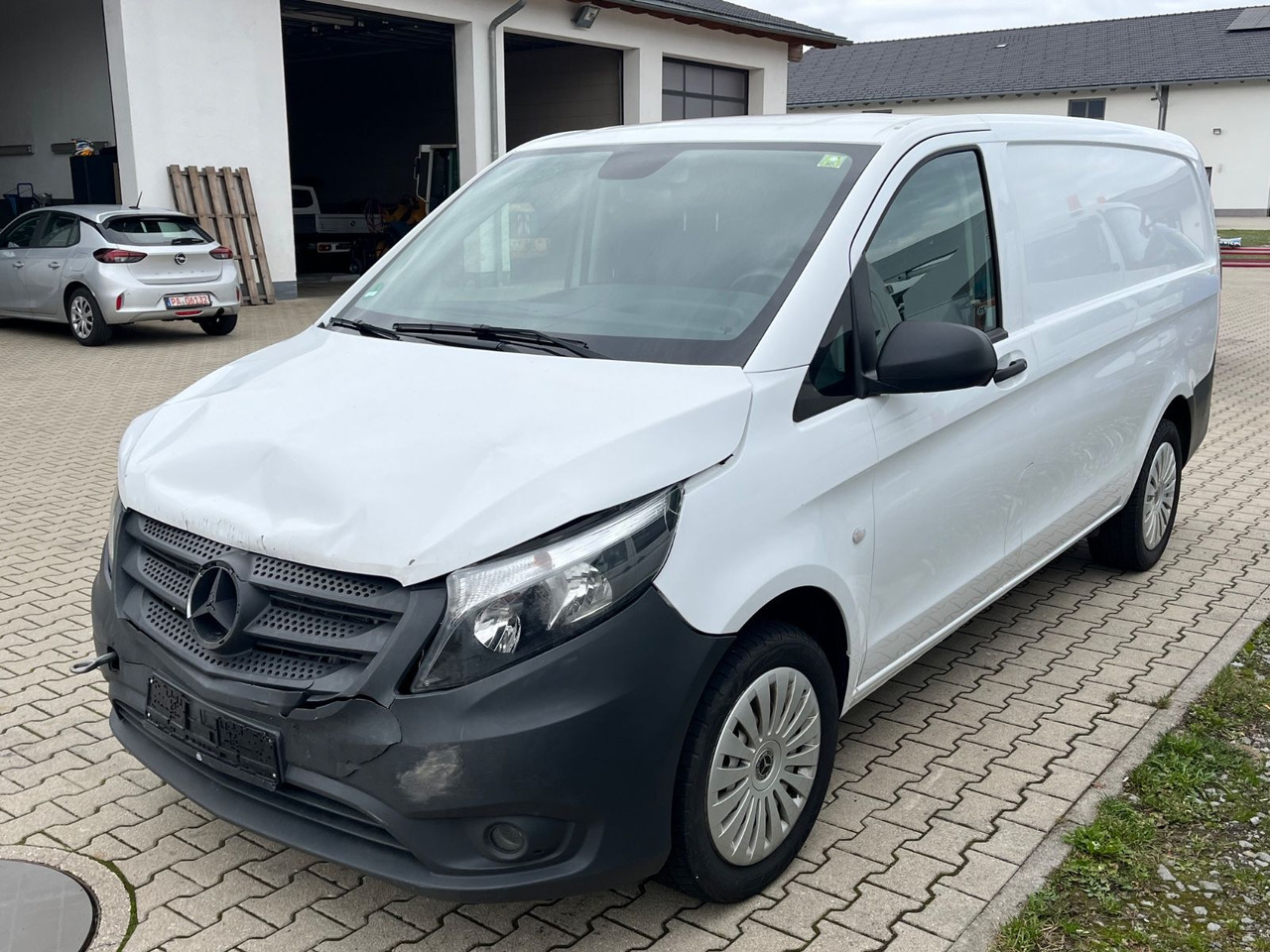 Mercedes-Benz Vito 116CDI 53384KM - Pieni pakettiauto: kuva Mercedes-Benz Vito 116CDI 53384KM - Pieni pakettiauto Mercedes-Benz Vito 116CDI 53384KM - Pieni pakettiauto: kuva Mercedes-Benz Vito 116CDI 53384KM - Pieni pakettiauto