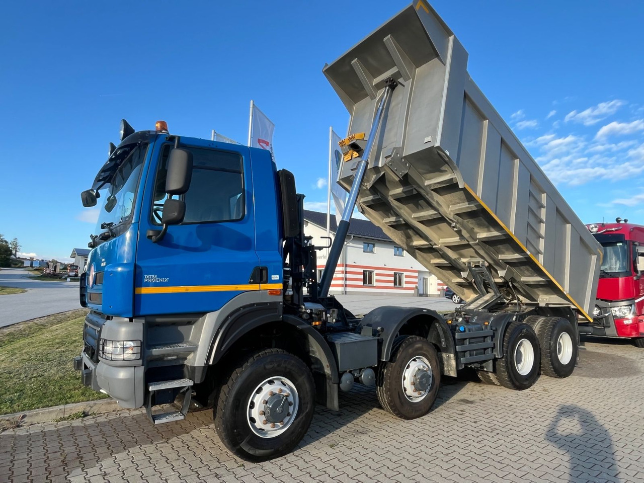 Tatra Phoenix 460T 158 8x8 20m³ Kippmulde - Kippiauto kuorma-auto: kuva Tatra Phoenix 460T 158 8x8 20m³ Kippmulde - Kippiauto kuorma-auto Tatra Phoenix 460T 158 8x8 20m³ Kippmulde - Kippiauto kuorma-auto: kuva Tatra Phoenix 460T 158 8x8 20m³ Kippmulde - Kippiauto kuorma-auto