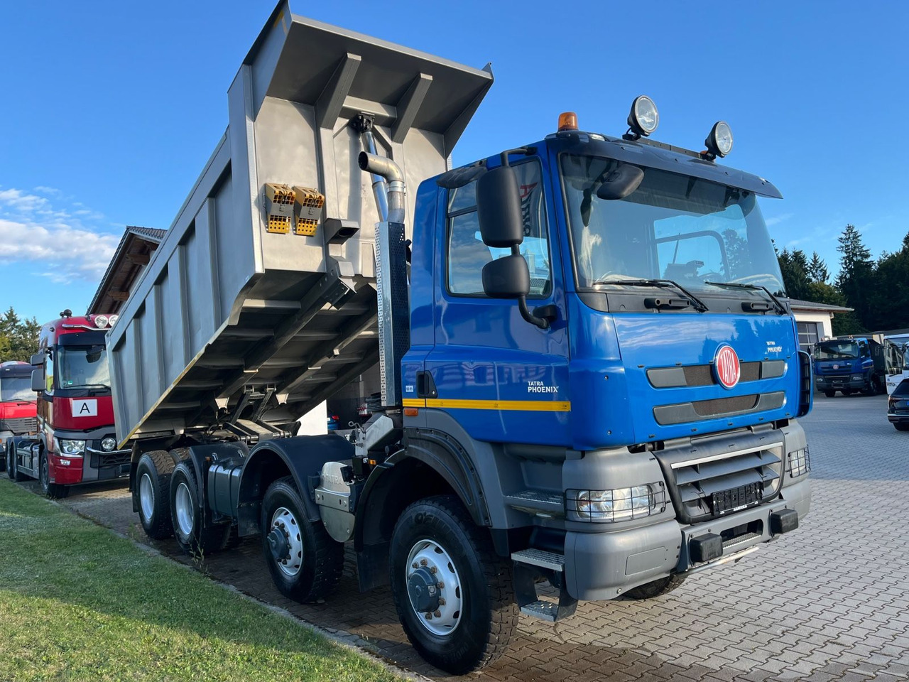 Tatra Phoenix 460T 158 8x8 20m³ Kippmulde - Kippiauto kuorma-auto: kuva Tatra Phoenix 460T 158 8x8 20m³ Kippmulde - Kippiauto kuorma-auto Tatra Phoenix 460T 158 8x8 20m³ Kippmulde - Kippiauto kuorma-auto: kuva Tatra Phoenix 460T 158 8x8 20m³ Kippmulde - Kippiauto kuorma-auto