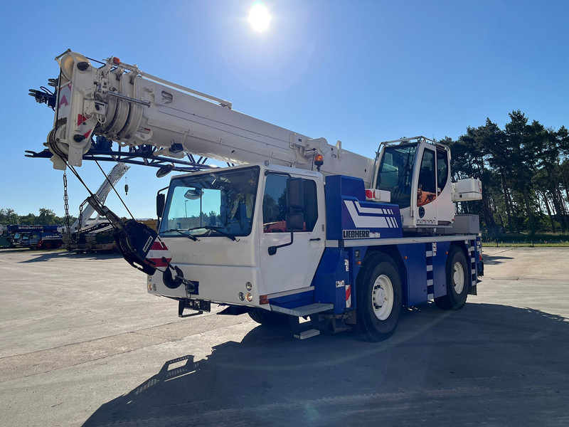 Liebherr LTM 1030-2.1 - Ajoneuvonosturi: kuva Liebherr LTM 1030-2.1 - Ajoneuvonosturi Liebherr LTM 1030-2.1 - Ajoneuvonosturi: kuva Liebherr LTM 1030-2.1 - Ajoneuvonosturi