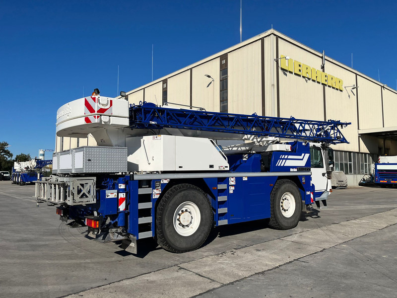 Liebherr LTM 1030-2.1 - Ajoneuvonosturi: kuva Liebherr LTM 1030-2.1 - Ajoneuvonosturi Liebherr LTM 1030-2.1 - Ajoneuvonosturi: kuva Liebherr LTM 1030-2.1 - Ajoneuvonosturi