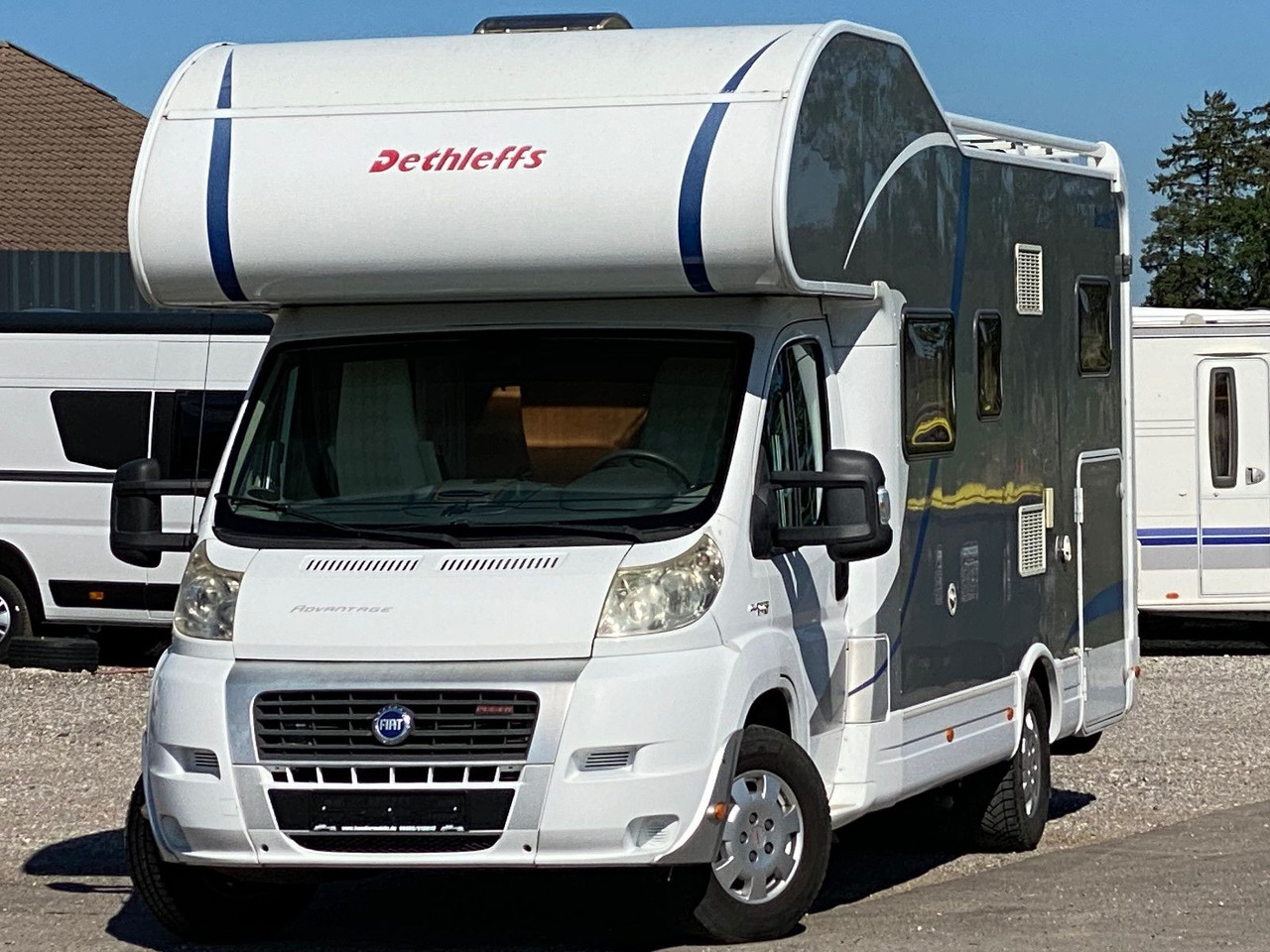 Dethleffs A 7071, Solar,SAT,AHK - Alkoviauto: kuva Dethleffs A 7071, Solar,SAT,AHK - Alkoviauto Dethleffs A 7071, Solar,SAT,AHK - Alkoviauto: kuva Dethleffs A 7071, Solar,SAT,AHK - Alkoviauto