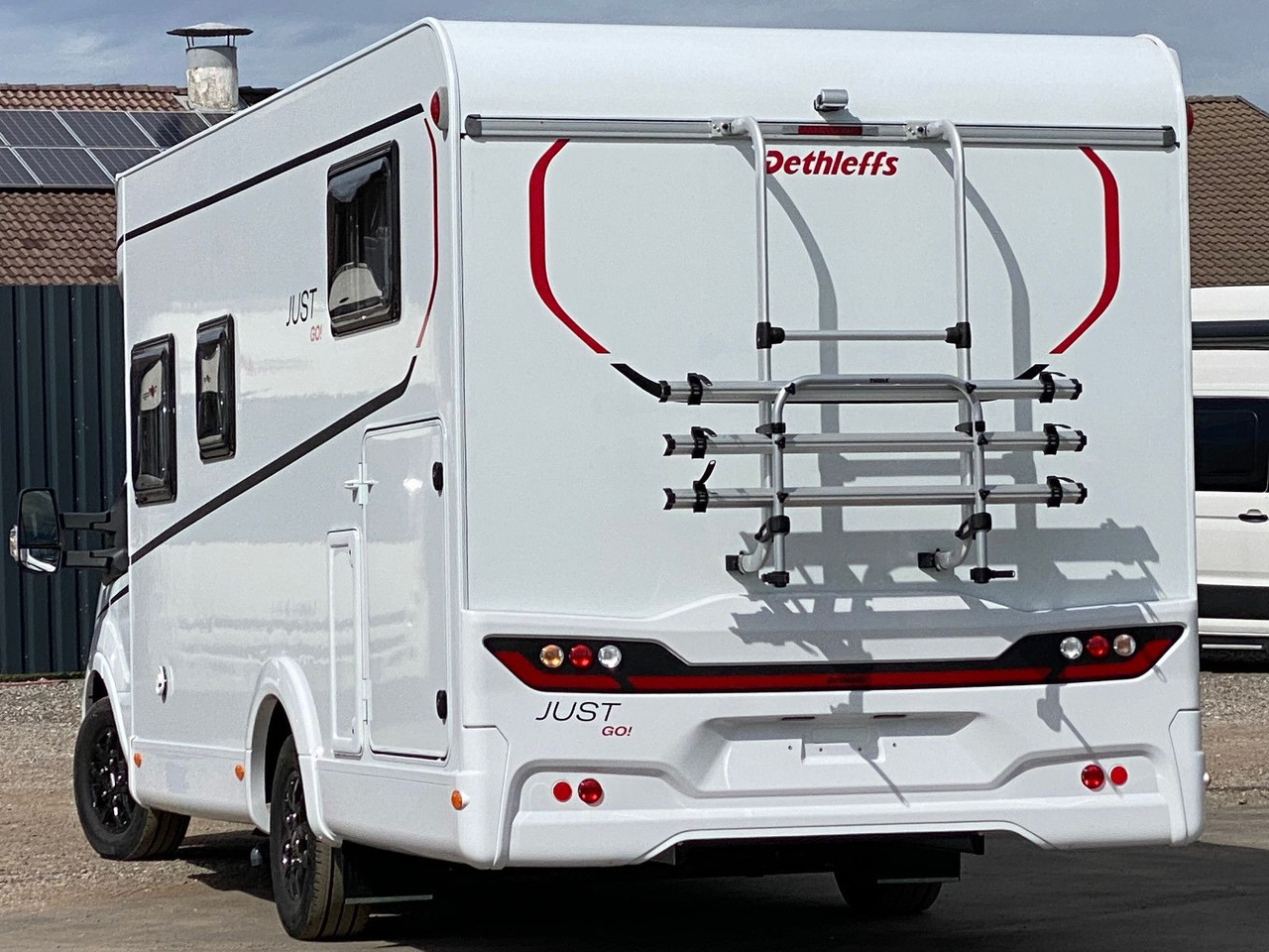 Dethleffs Just Go T 7055 EB, Hubbett, Markise, Navi+RFK - Puoli-integroitu asuntoauto: kuva Dethleffs Just Go T 7055 EB, Hubbett, Markise, Navi+RFK - Puoli-integroitu asuntoauto Dethleffs Just Go T 7055 EB, Hubbett, Markise, Navi+RFK - Puoli-integroitu asuntoauto: kuva Dethleffs Just Go T 7055 EB, Hubbett, Markise, Navi+RFK - Puoli-integroitu asuntoauto