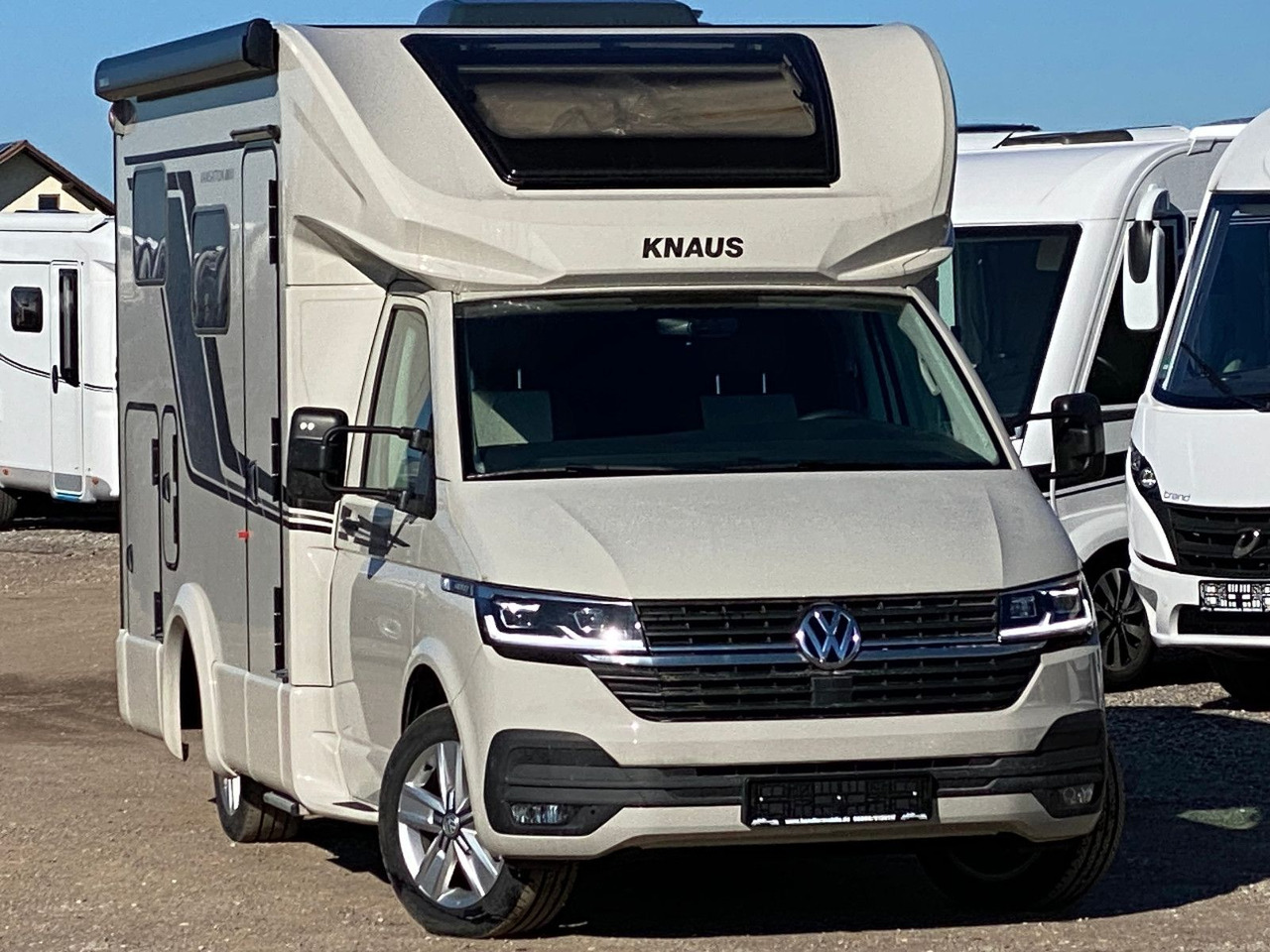 Knaus TOURER CUVISION 500 MQ,4 Personen,slide Bett - Puoli-integroitu asuntoauto: kuva Knaus TOURER CUVISION 500 MQ,4 Personen,slide Bett - Puoli-integroitu asuntoauto Knaus TOURER CUVISION 500 MQ,4 Personen,slide Bett - Puoli-integroitu asuntoauto: kuva Knaus TOURER CUVISION 500 MQ,4 Personen,slide Bett - Puoli-integroitu asuntoauto